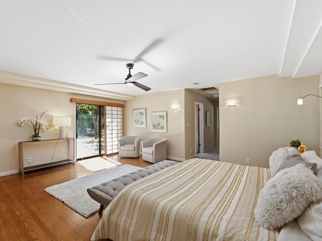 Building Photo - OPEN HOUSE 5/9 & 5/10 1:30-4:30