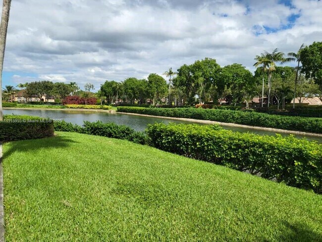 Primary Photo - 3415 NE 9th Dr