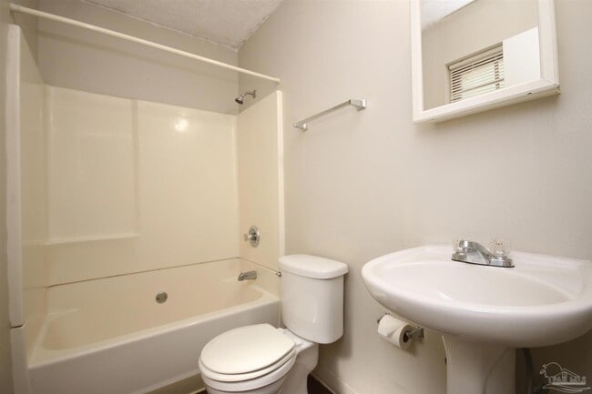 Building Photo - 4745 Praline Ln