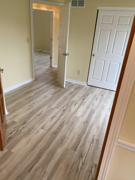 Building Photo - 9939 Voyager Ln