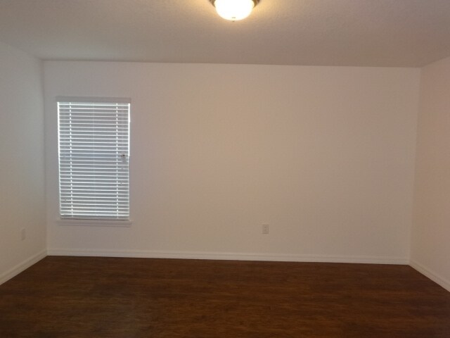 Building Photo - 631 Chatham Walk Dr