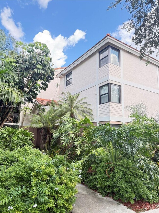 Building Photo - 10161 W Sunrise Blvd