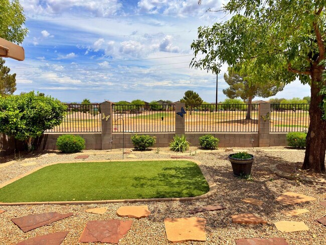 Building Photo - 30479 N Bareback Trail