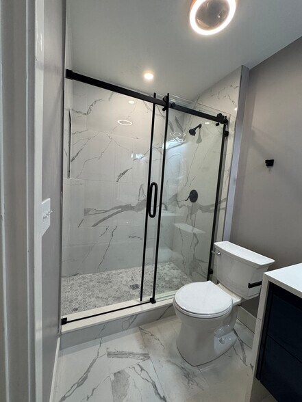 Building Photo - 3116 Dobson St