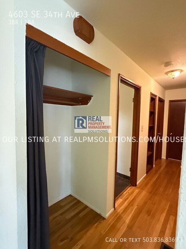 Building Photo - 4603 SE 34th Ave