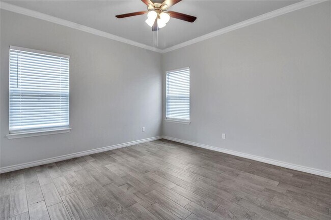 Building Photo - 629 County Rd 306