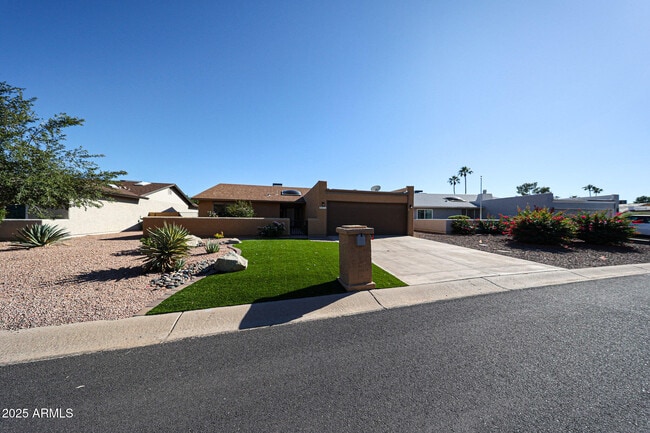 Primary Photo - 9833 E Watford Way
