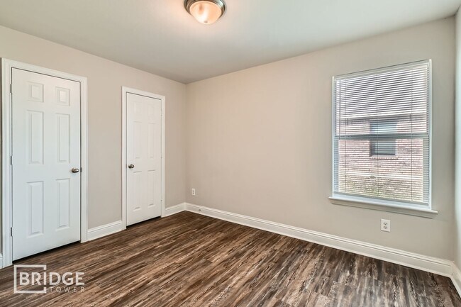 Building Photo - 15652 Gatsby Ln