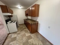 Building Photo - Hayfield Greens