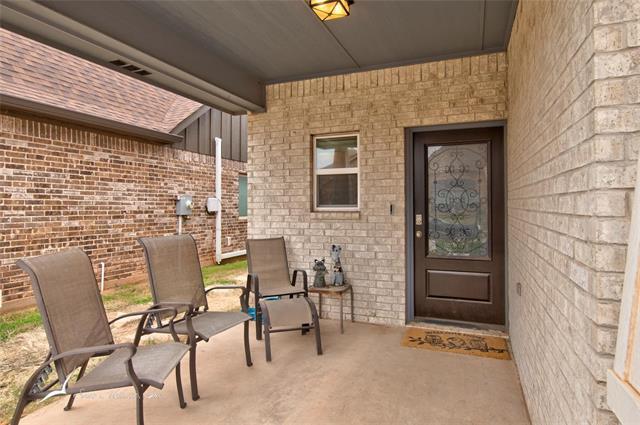Building Photo - 7674 Florence Dr