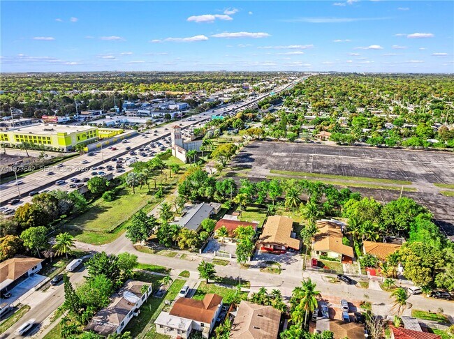 Building Photo - 581 NW 113th St