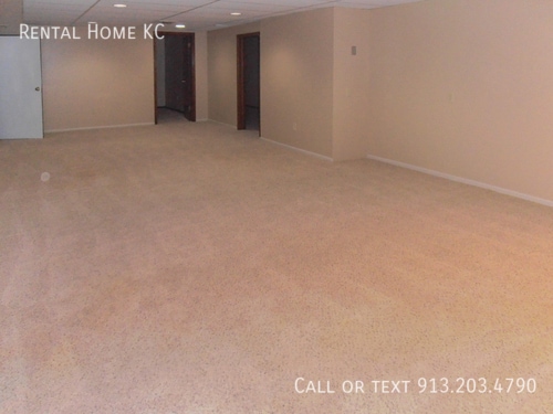 Building Photo - 10047 Lamar-