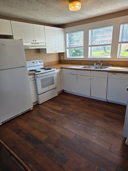 Building Photo - 2919 Maine Ave