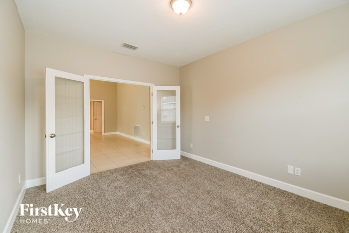 Building Photo - 2305 Yellow Jasmine Ln
