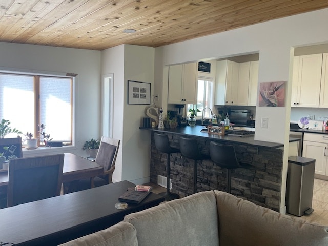 Building Photo - 3207 15th Ave S