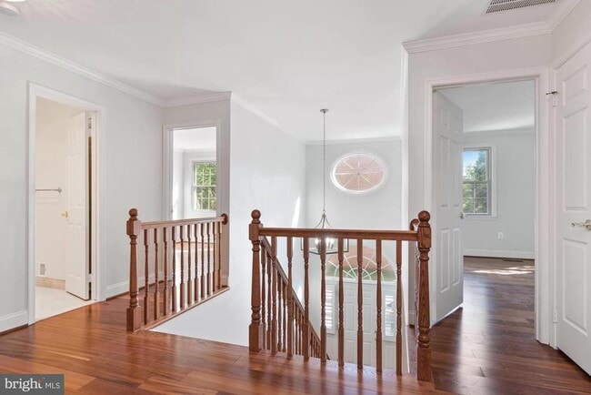 Building Photo - 10127 Crestberry Pl