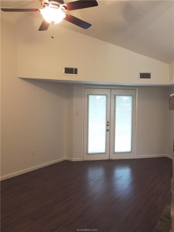 Building Photo - 806 Camellia Ct