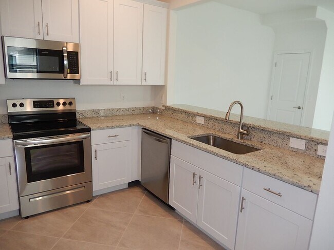 Building Photo - 14205 Pine Lodge Ln