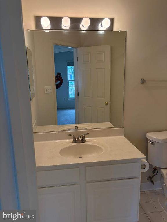 Building Photo - 46239 Milthorn Terrace