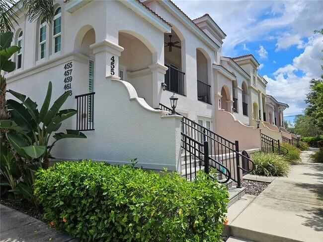Building Photo - 461 Nokomis Ave S