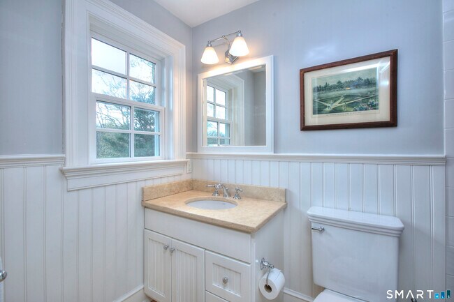 Building Photo - 37 Beaver Brk Rd