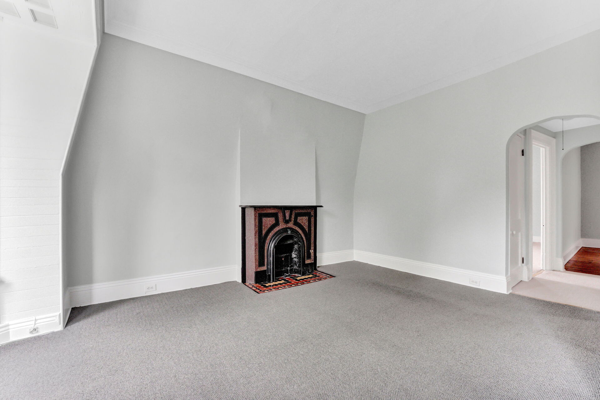 Building Photo - 1 Saint Louis Pl