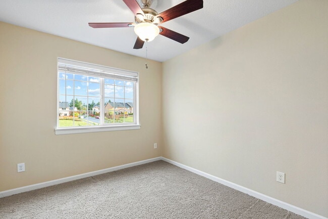 Building Photo - 13955 Traveler Rd