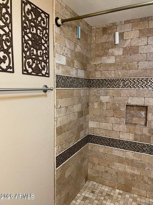 Building Photo - 14948 W Maui Ln