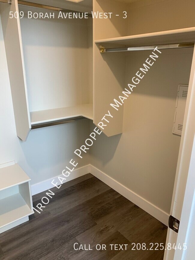 Building Photo - 509 Borah Ave W