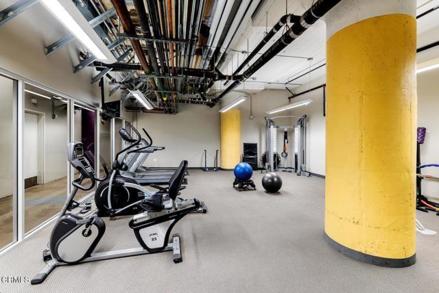 Building Photo - 200 N San Fernando Rd