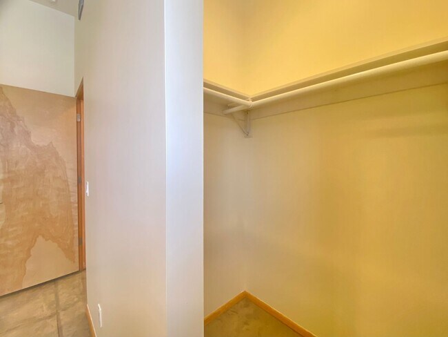 Building Photo - Contemporary Retreat on Dunlap St.