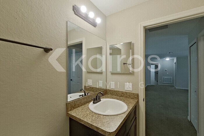 Building Photo - 338 Malauka Loop