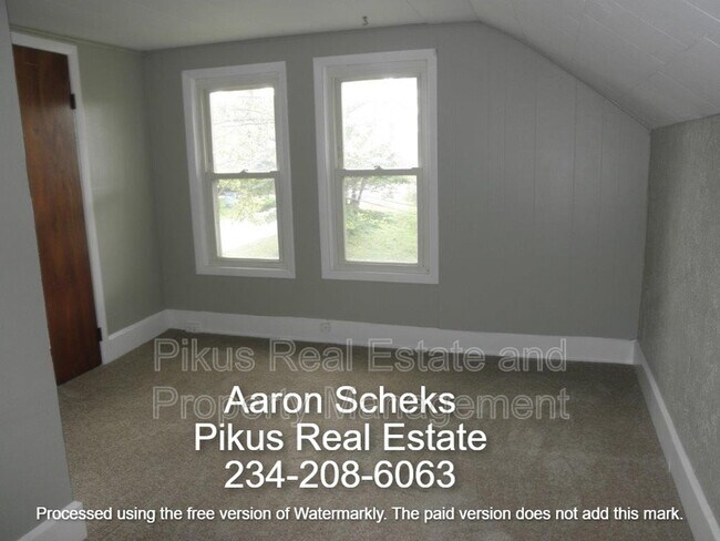 Building Photo - 12777 Market Ave N