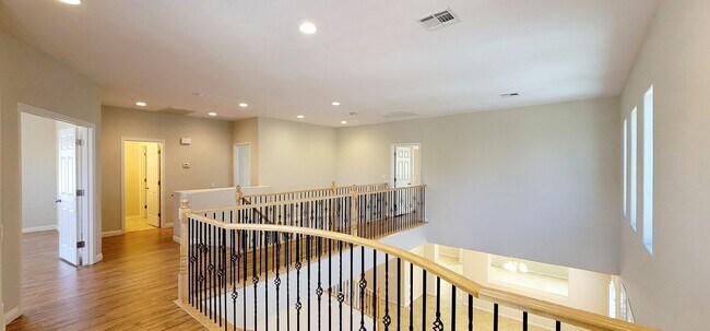 Building Photo - 2617 Vendange Pl