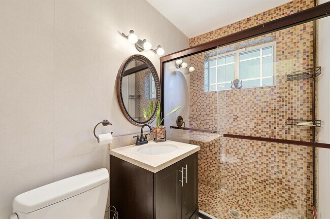 Building Photo - North 31st Avenue, Hollywood, FL 33021 - 3 BR 2 BA house