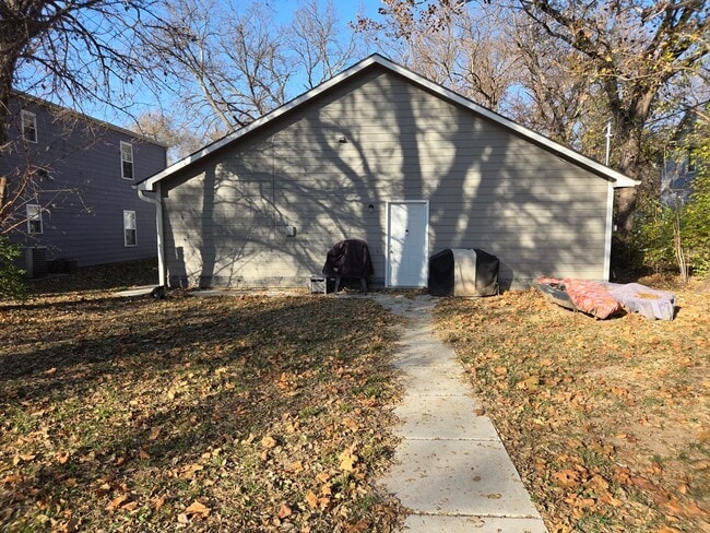 Building Photo - Italian Estates Property Management