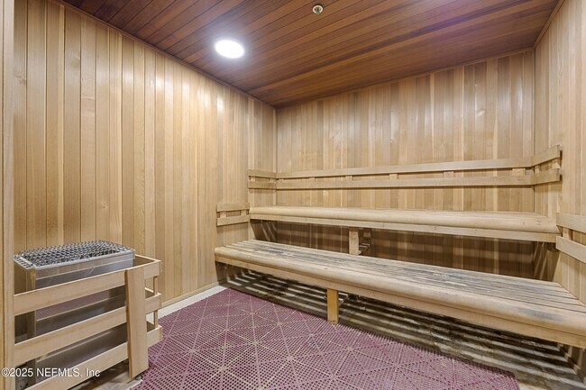 Building Photo - 225 Sweet Pne Trl