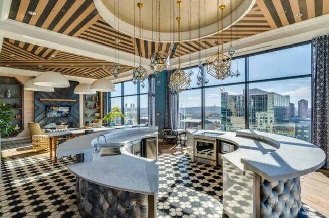 Building Photo - 309 Vine St