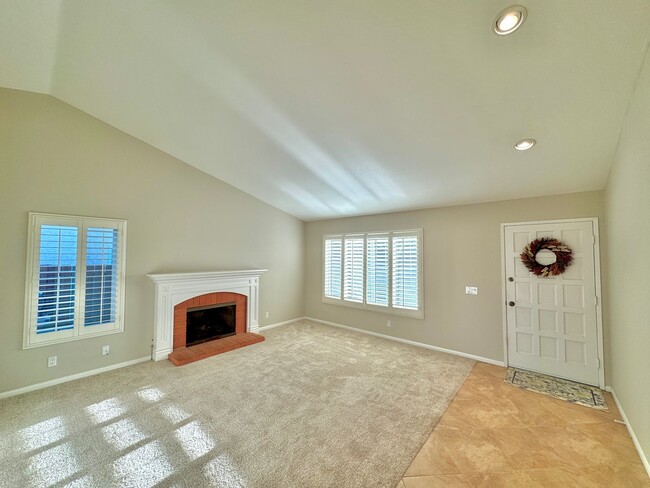 Building Photo - Great 3B/2BA House in San Marcos!