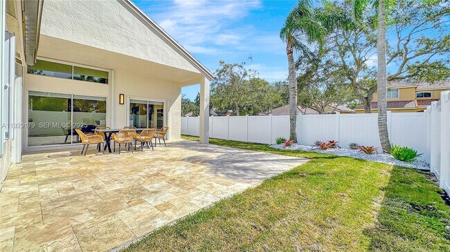 Building Photo - 600 Stanton Dr