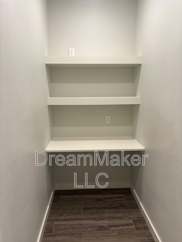 Building Photo - 1026 Riva Pkwy