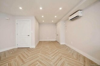 Building Photo - 113-42 Springfield Blvd