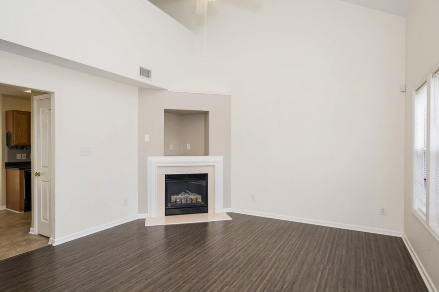 Building Photo - 4134 Planters Watch Dr