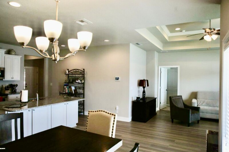 Building Photo - 115 Moonraker Cir