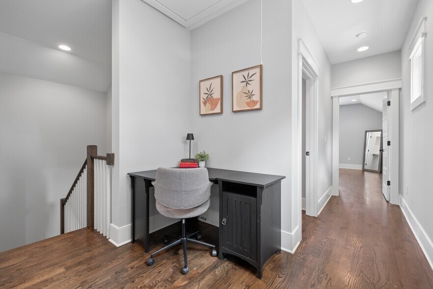 Building Photo - 625A Ries Ave