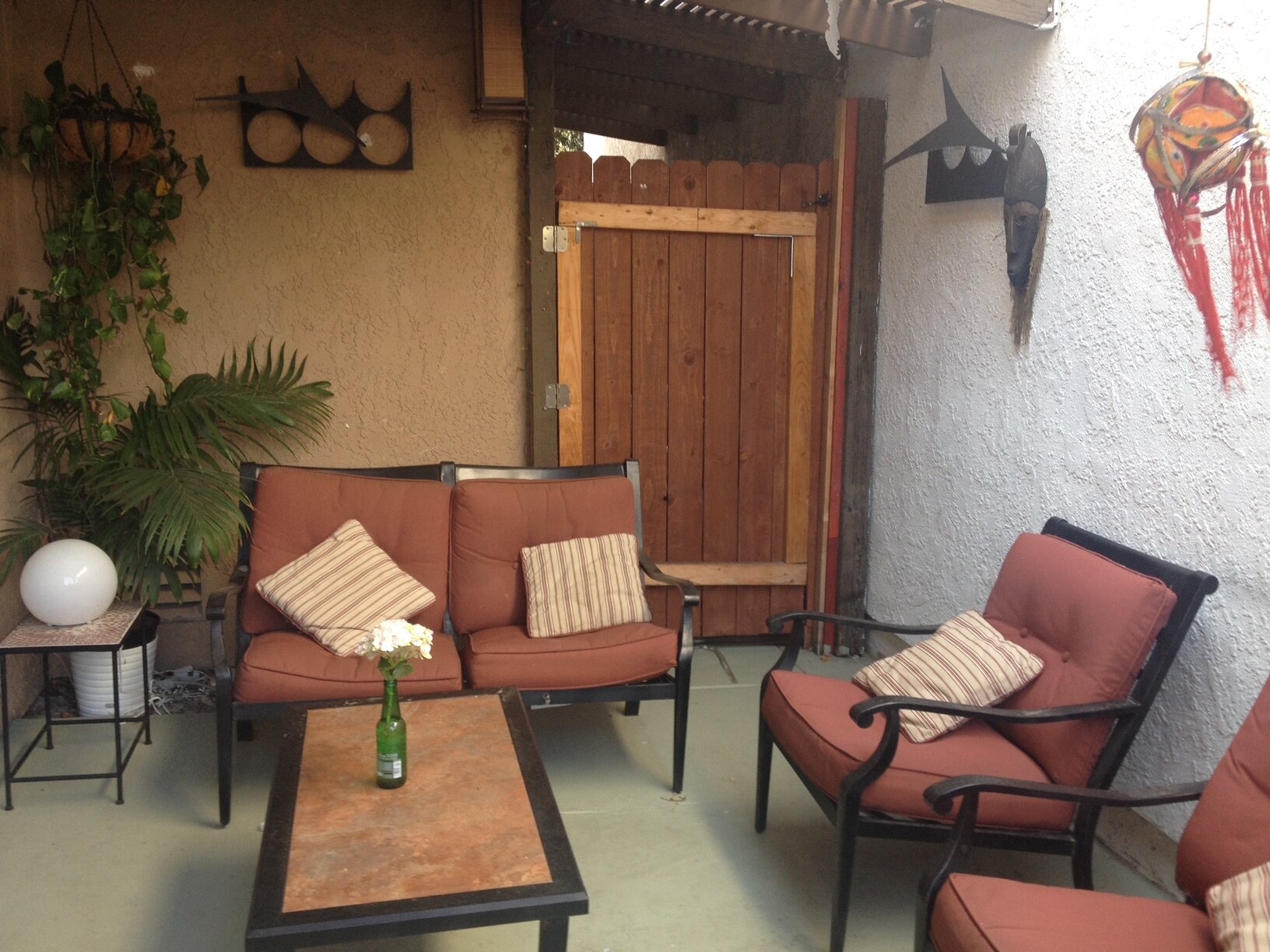 Building Photo - 933 Loma Ave