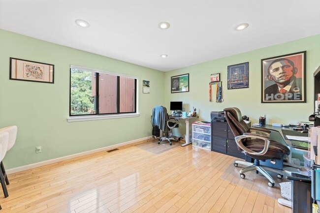 Building Photo - 576 Sanderling Ct