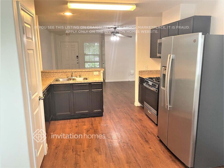 Building Photo - 16371 Royal Stone Ln