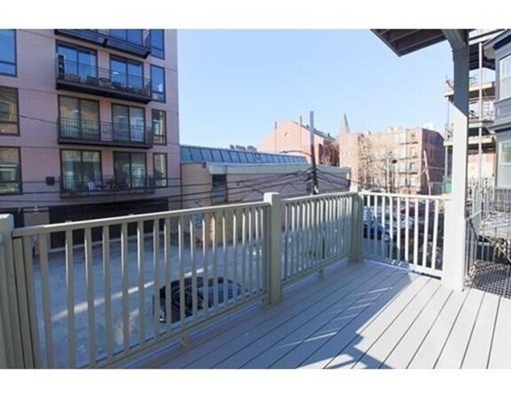 Building Photo - 471 Massachusetts Ave