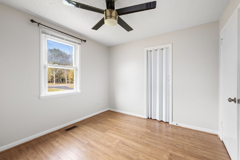 Building Photo - 349 Shirley Rd